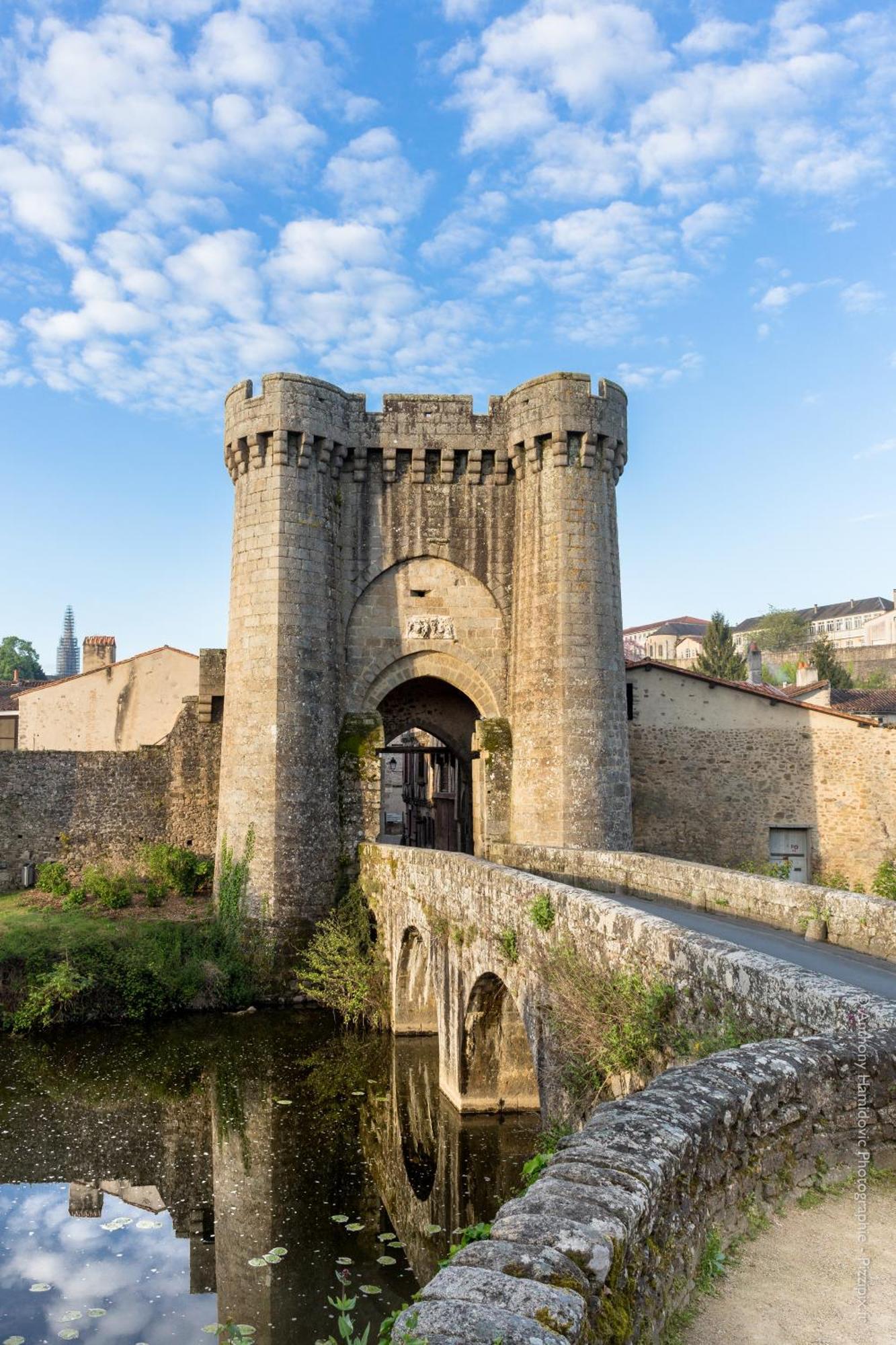 Petite Maison Medievale Parthenay Luaran gambar